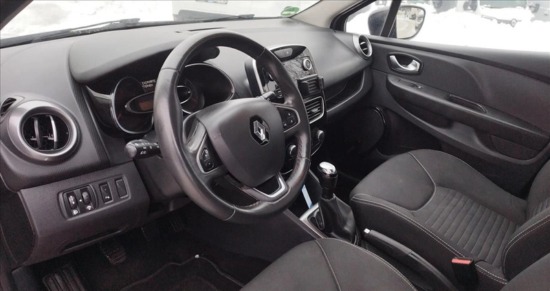 Renault Clio cena 41900 przebieg: 64400, rok produkcji 2017 z Zagórz małe 154